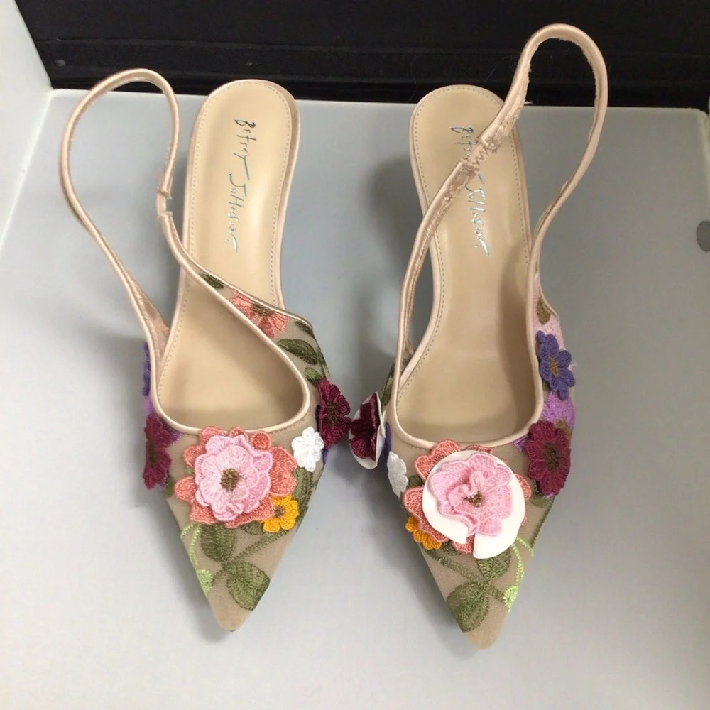 Betsy Johnson Floral Embellished Slingback Heels 8.5 - Picture 3 of 10
